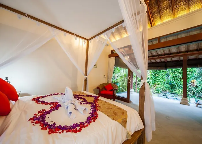 Luxury 3br Infinity Jungle View Aashaya Villa